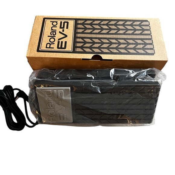 NEW in Box Roland EV-5 Expression Guitar Pedal music musical - Picture 14 of 16